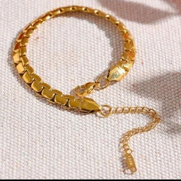 #49- ⭐️New 18k Gold Thick Chain Bracelet - Picture 1 of 9